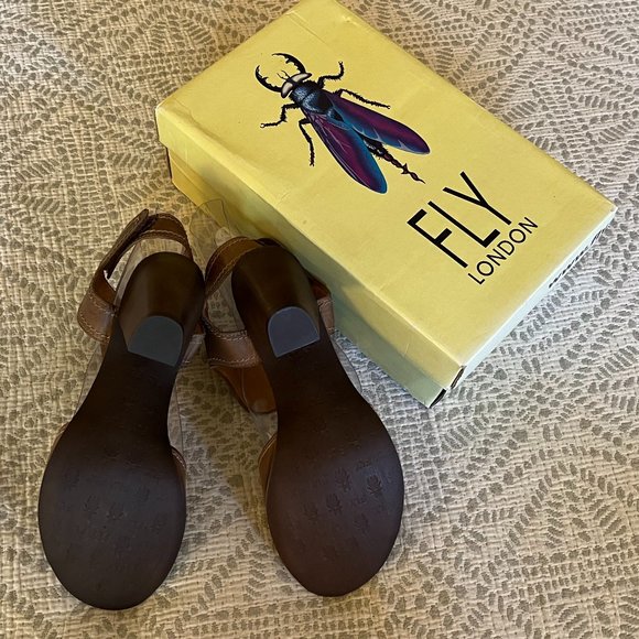 FLY LONDON Open Toe Wood Block Heel Sandals size EU 40 US 9.5 NEW!! - Picture 5 of 8